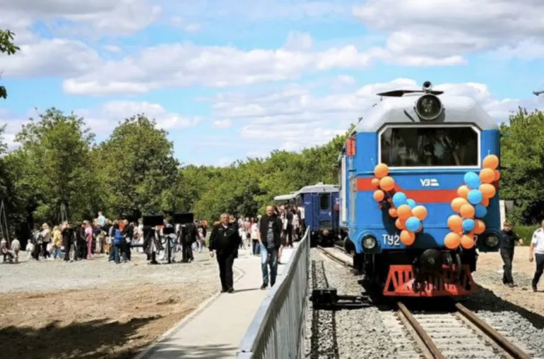 У Рівному відкрили новий сезон оновленої дитячої залізниці