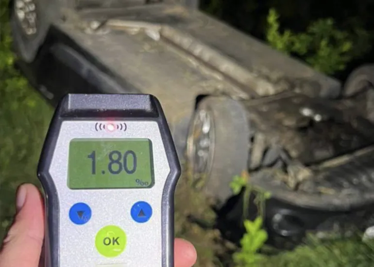 На Рівненщині пʼяний водій скоїв ДТП, тікаючи від поліції