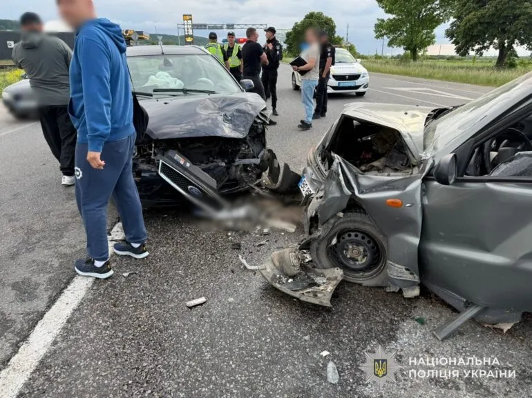 На Львівщину у серйозну ДТП потрапив житель Рівненщини